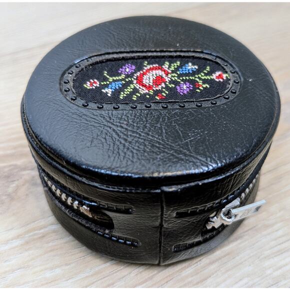 Vintage Black Leather Mini Zippered Round Sewing Kit Embroidered Floral  3" - Picture 2 of 12